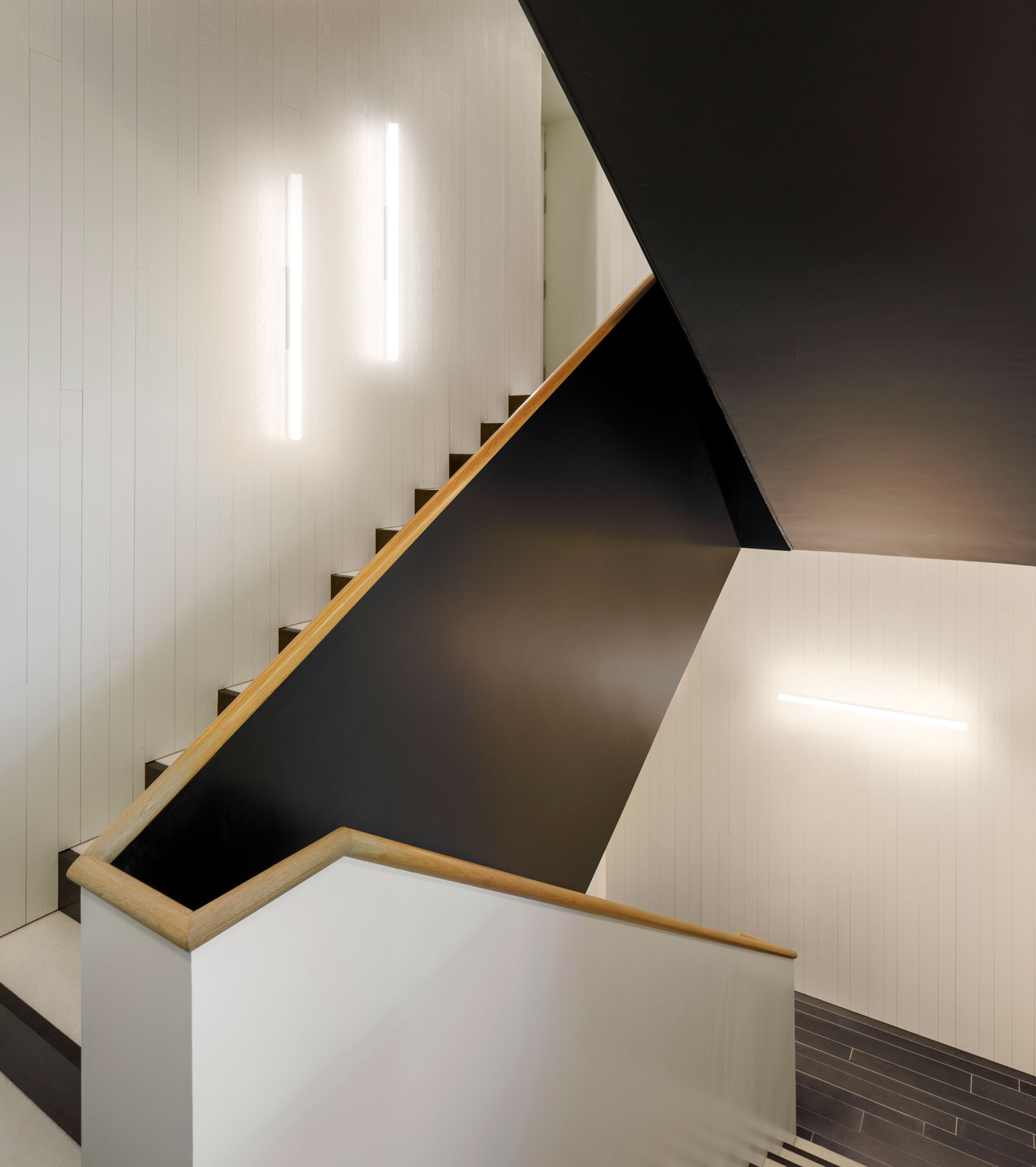 Vibia - The Edit - Halo Wall - Merging Light and Matter