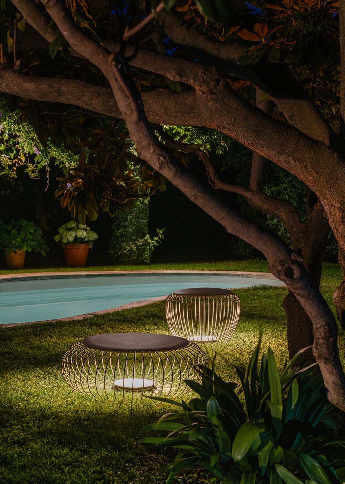 Meridiano: when furniture meets lighting